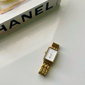 MVMT Charlie Gold Signature Square Watch